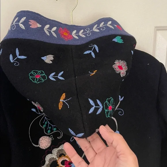 IVKO Black Wool Embroidered Hooded Coat.  Size 40. - Picture 8 of 15